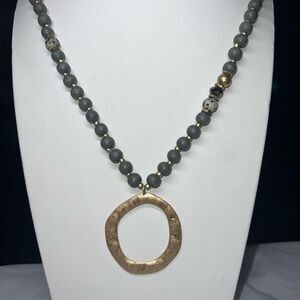 Vintage‎ Wooden Bead And Gold Tone Pendant Necklace